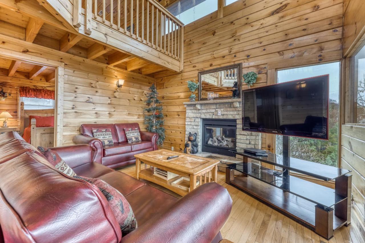 Amidst The Beauty Villa Pigeon Forge Bagian luar foto