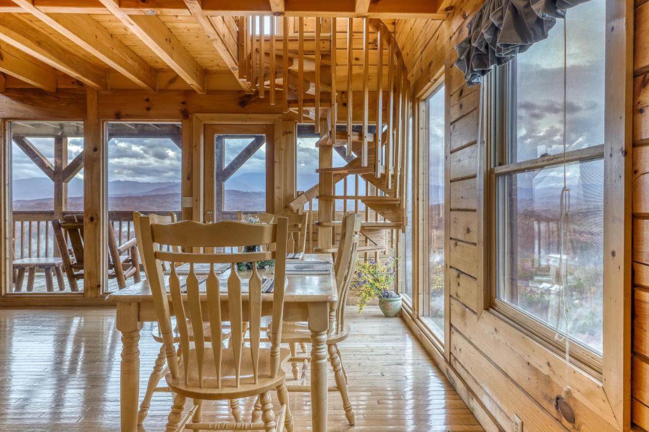 Amidst The Beauty Villa Pigeon Forge Bagian luar foto