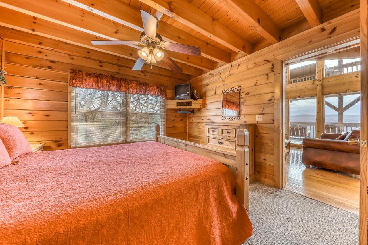 Amidst The Beauty Villa Pigeon Forge Bagian luar foto